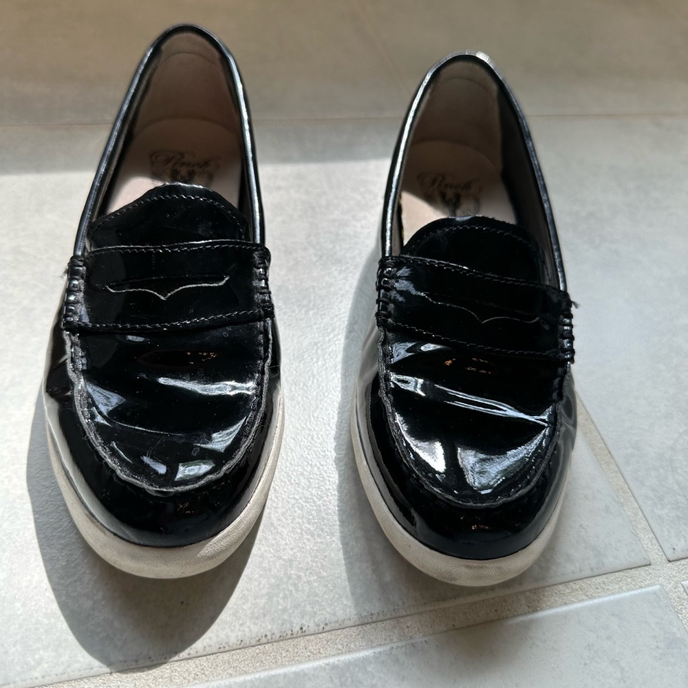 Cole Haan 8.5 women’s slip on weekender penny loafers shiny black patent leather